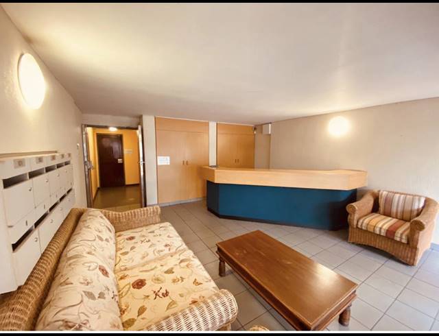 238M² BUILDING TO LET IN SANLAMHOF